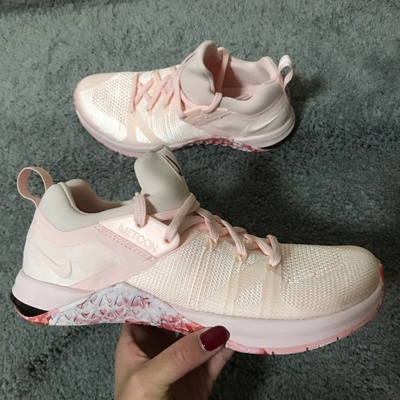 Nike Metcon Flyknit 3 Echo Pink - Picture 2 of 6